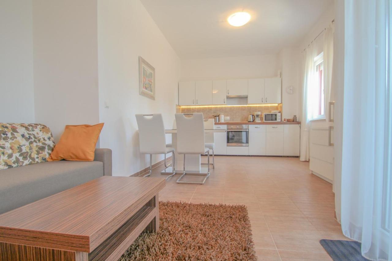 דירות Novigrad Istria Lea מראה חיצוני תמונה
