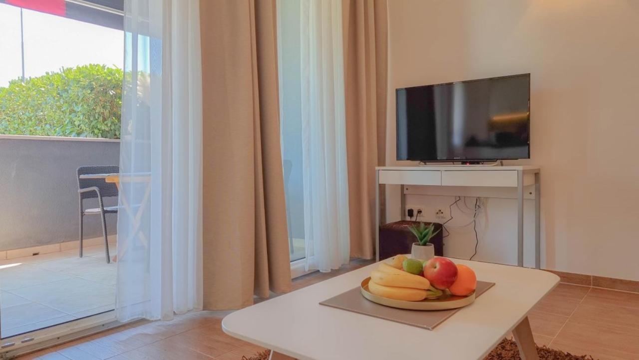 דירות Novigrad Istria Lea מראה חיצוני תמונה