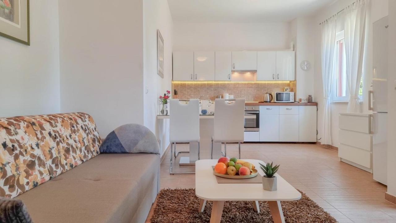 דירות Novigrad Istria Lea מראה חיצוני תמונה