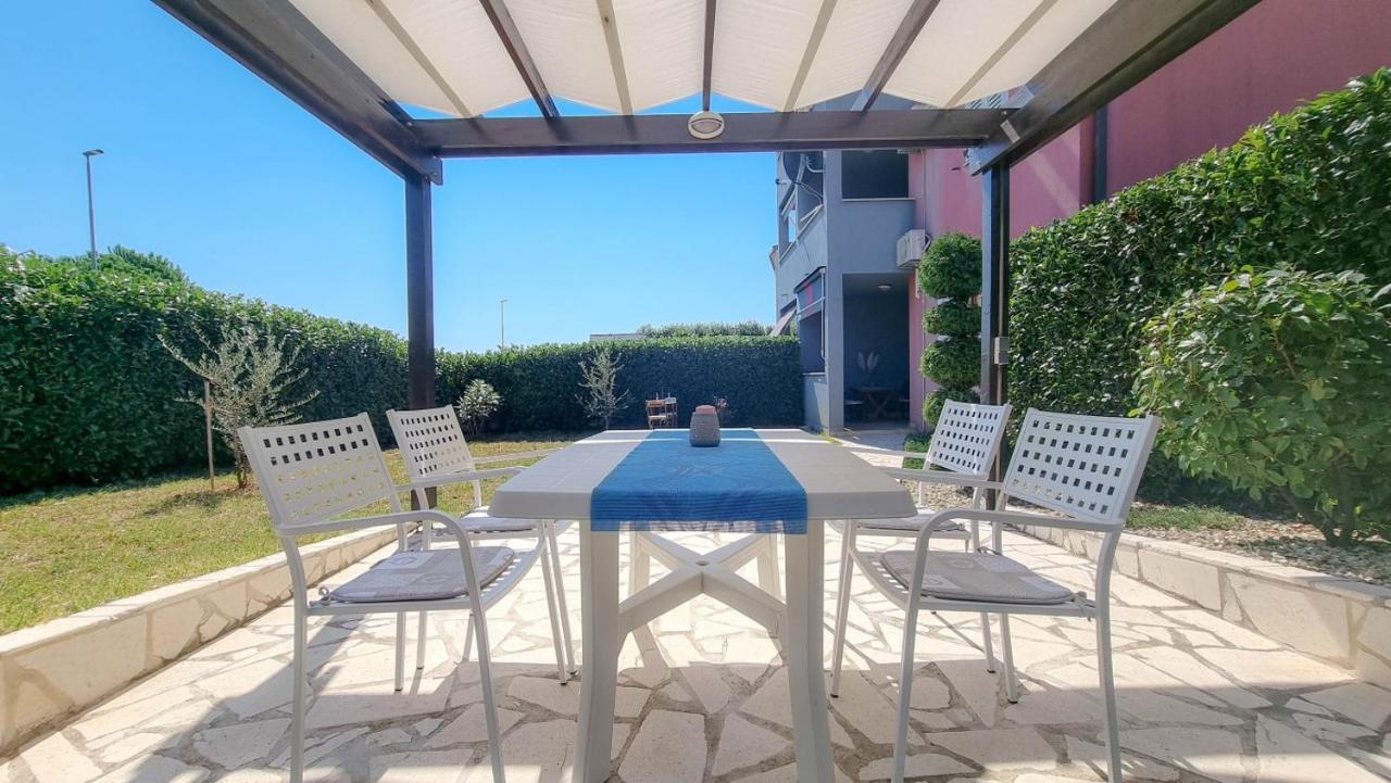 דירות Novigrad Istria Lea מראה חיצוני תמונה